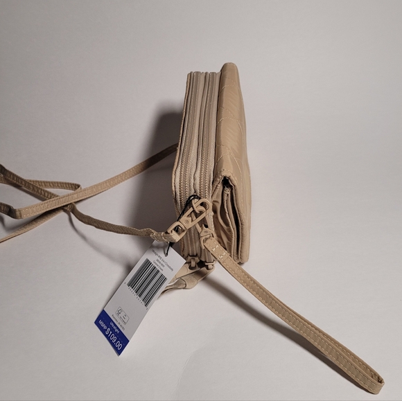 Vera Bradley Ultralight 3-in-1 Crossbody Bag in Caramel Cream - Picture 4 of 10